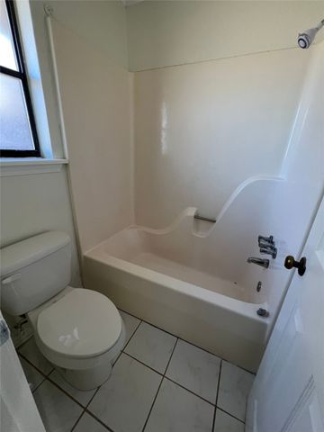 5335 Lauri Lane, Bossier City, LA 71112