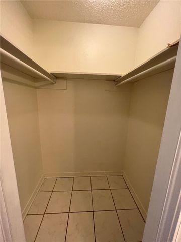 5335 Lauri Lane, Bossier City, LA 71112