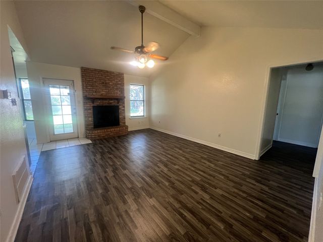 5335 Lauri Lane, Bossier City, LA 71112