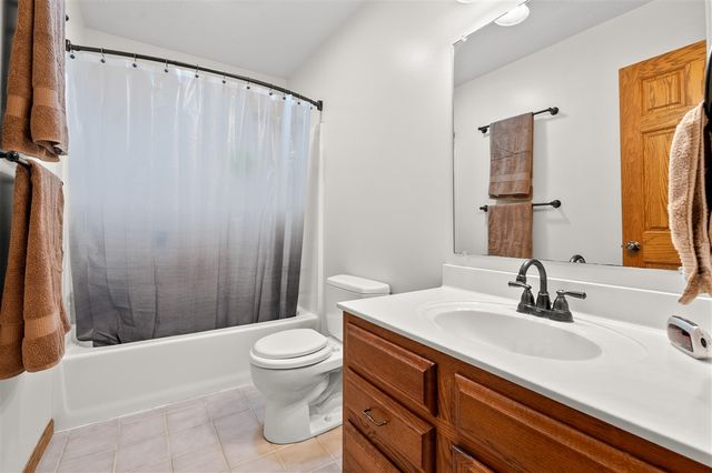 7704 S 10th Street, Kalamazoo, MI 49009