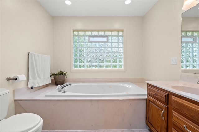 7704 S 10th Street, Kalamazoo, MI 49009