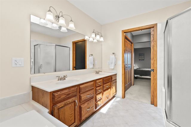 7704 S 10th Street, Kalamazoo, MI 49009