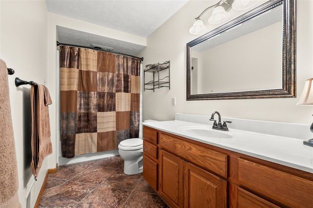 7704 S 10th Street, Kalamazoo, MI 49009