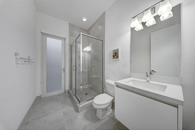 10081 NW 75TH Terrace, Doral, FL 33178