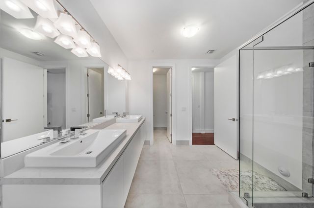 10081 NW 75TH Terrace, Doral, FL 33178