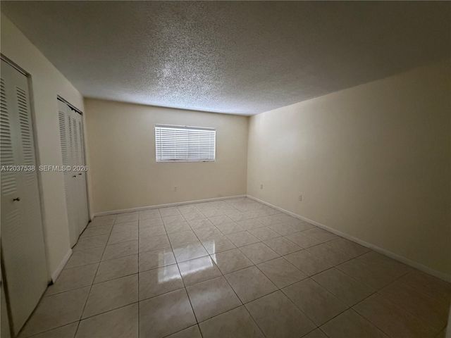 14902 SW 82nd Ln 13-205, Miami, FL 33193