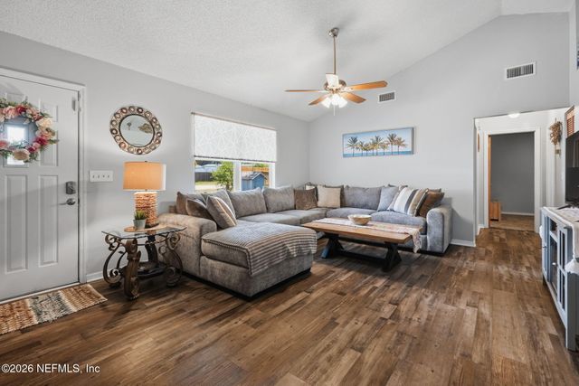 209 SCOTT Street, Interlachen, FL 32148