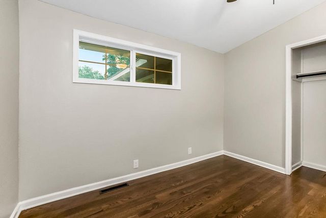 7132 Parallel Parkway, Kansas City, KS 66112