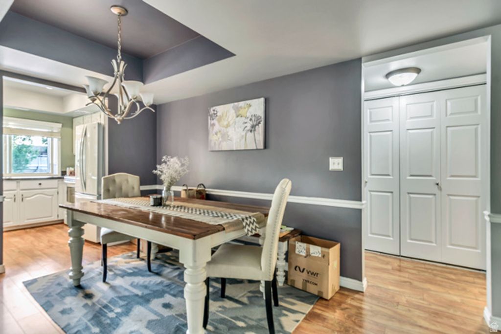 Image 8 of property listing at 5761 S WATERBURY CIR #I, Murray, UT 84121