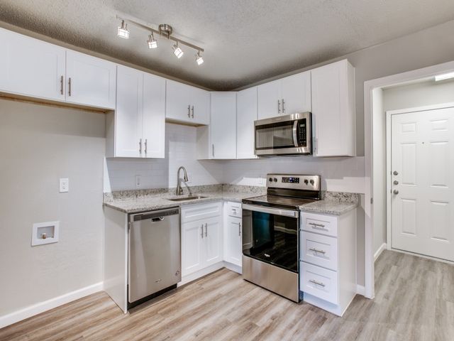 5731 Shadydell Drive, Fort Worth, TX 76135