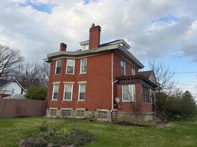 1824 W North Bend Road, Cincinnati, OH 45224