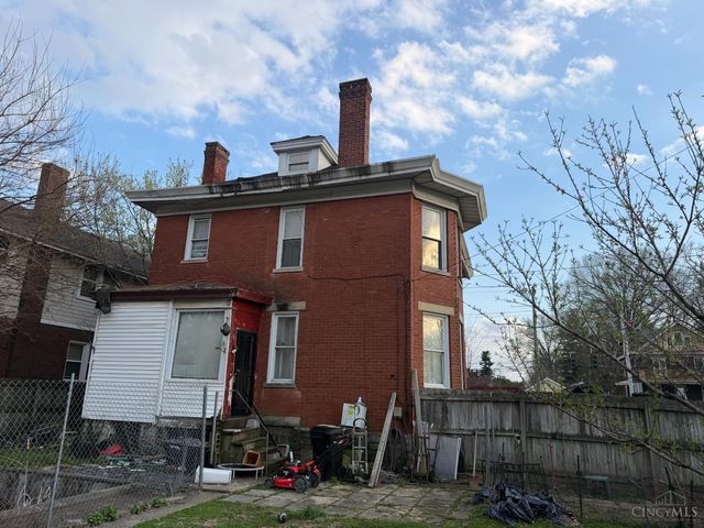 1824 W North Bend Road, Cincinnati, OH 45224