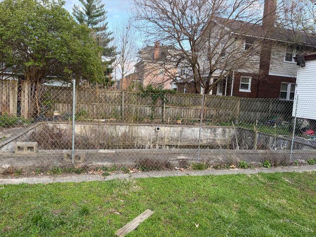 1824 W North Bend Road, Cincinnati, OH 45224