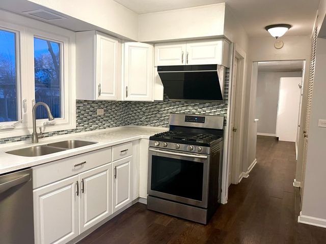 8217 N Carrolton Court 0, Hanover Park, IL 60133