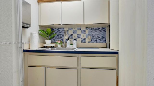 747 Ponce De Leon Blvd 410, Coral Gables, FL 33134