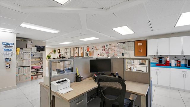 747 Ponce De Leon Blvd 410, Coral Gables, FL 33134