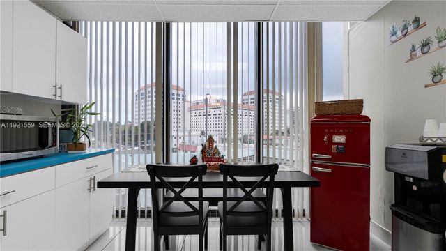 747 Ponce De Leon Blvd 410, Coral Gables, FL 33134