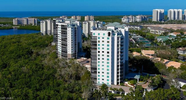 445 Cove Tower DR # 1702, Naples, FL 34110
