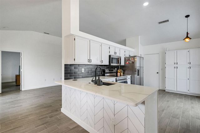 4451 6TH AVENUE E, Bradenton, FL 34208