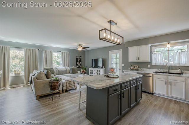 500 Neptune Drive, Ortonville, MI 48462
