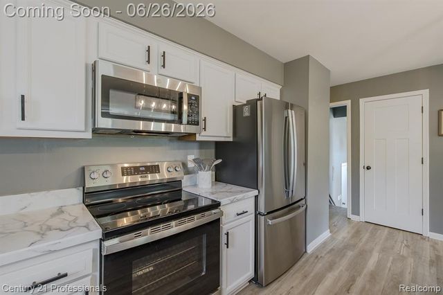 500 Neptune Drive, Ortonville, MI 48462
