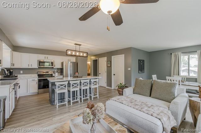 500 Neptune Drive, Ortonville, MI 48462