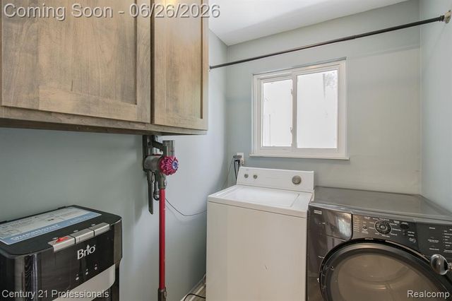 500 Neptune Drive, Ortonville, MI 48462