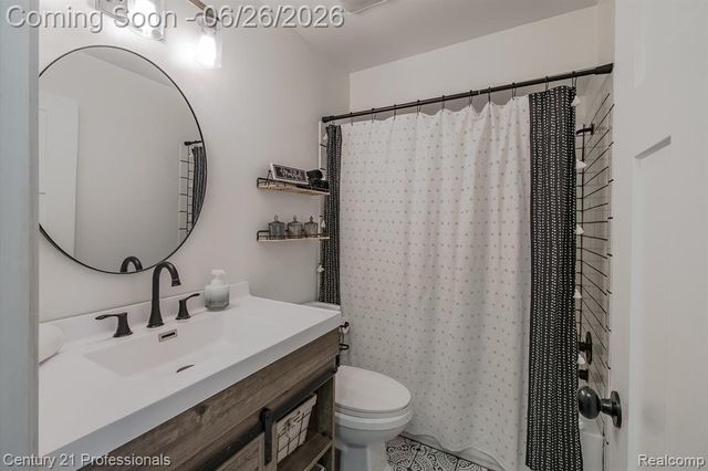 500 Neptune Drive, Ortonville, MI 48462