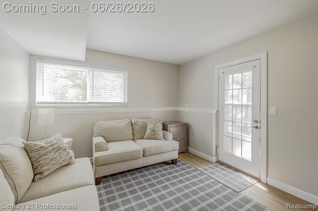 500 Neptune Drive, Ortonville, MI 48462