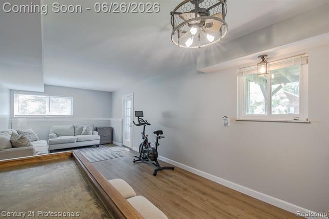 500 Neptune Drive, Ortonville, MI 48462