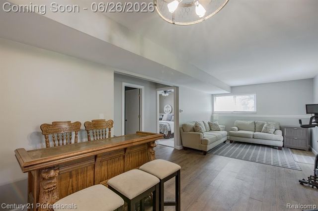 500 Neptune Drive, Ortonville, MI 48462