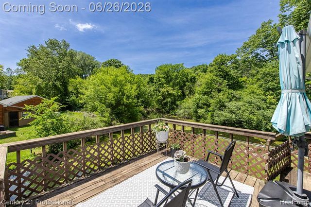 500 Neptune Drive, Ortonville, MI 48462
