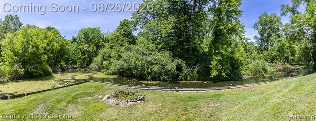 500 Neptune Drive, Ortonville, MI 48462