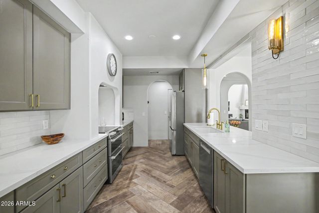 15812 N BOULDER Drive, Fountain Hills, AZ 85268