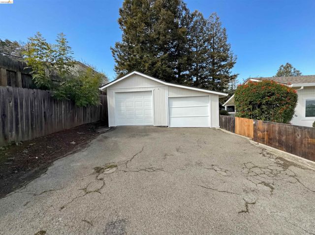 2291 Yale St, Martinez, CA 94553