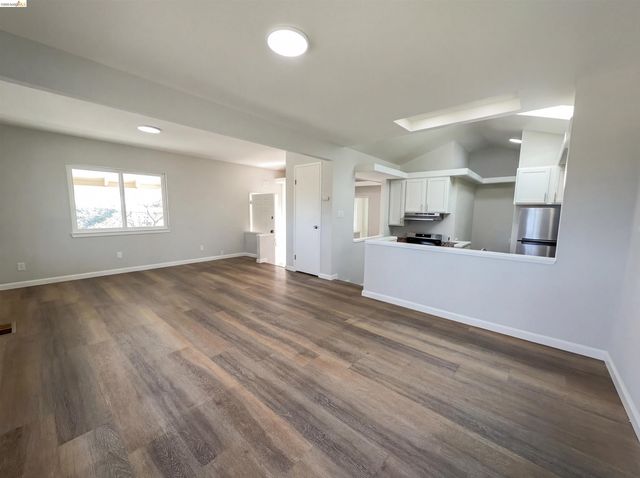 2291 Yale St, Martinez, CA 94553