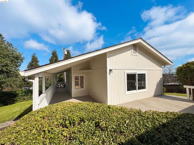 2291 Yale St, Martinez, CA 94553