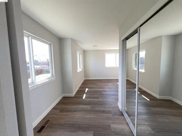 2291 Yale St, Martinez, CA 94553