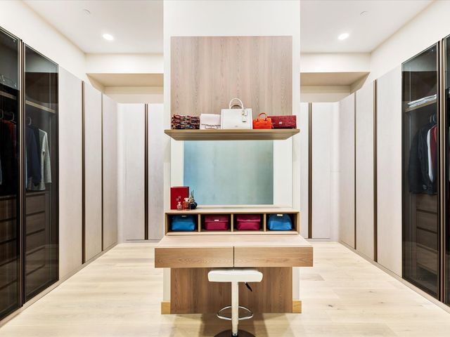 10230 Marsh Lane, Dallas, TX 75229