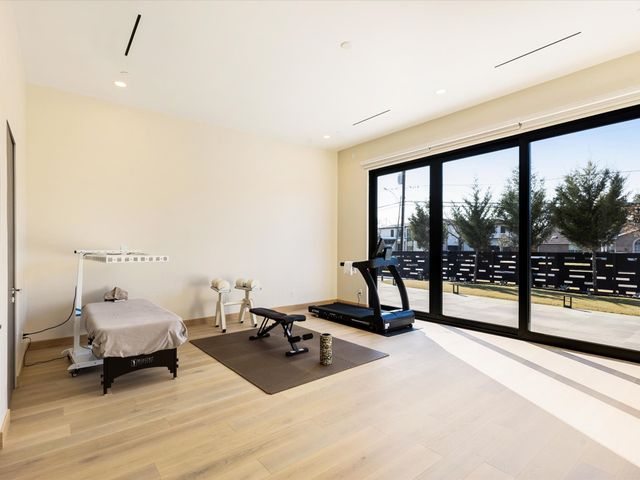 10230 Marsh Lane, Dallas, TX 75229