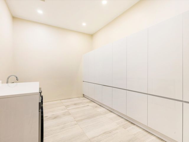 10230 Marsh Lane, Dallas, TX 75229