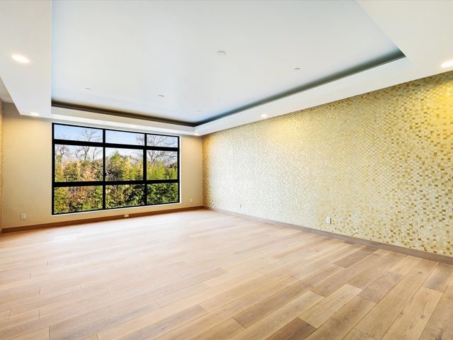 10230 Marsh Lane, Dallas, TX 75229