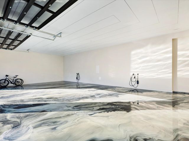 10230 Marsh Lane, Dallas, TX 75229