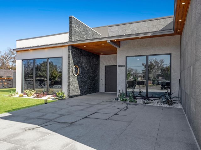 10230 Marsh Lane, Dallas, TX 75229