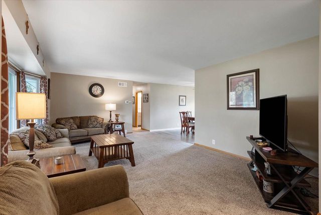 N97W16385 Tippicanoe COURT, Germantown, WI 53022