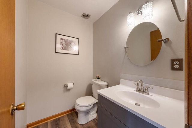 N97W16385 Tippicanoe COURT, Germantown, WI 53022