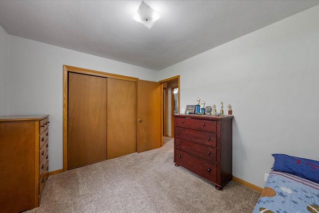 N97W16385 Tippicanoe COURT, Germantown, WI 53022