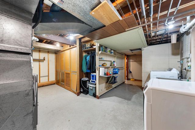 N97W16385 Tippicanoe COURT, Germantown, WI 53022