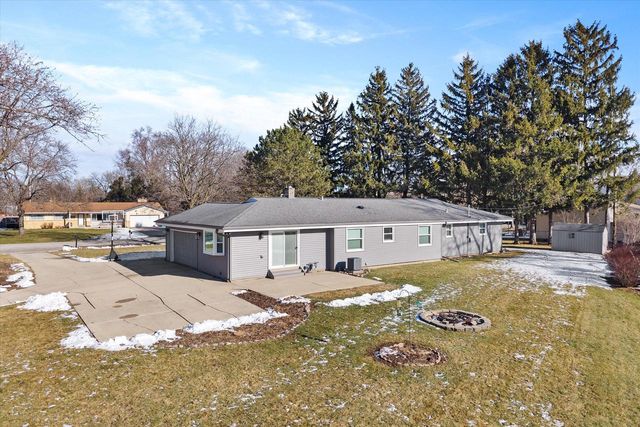 N97W16385 Tippicanoe COURT, Germantown, WI 53022