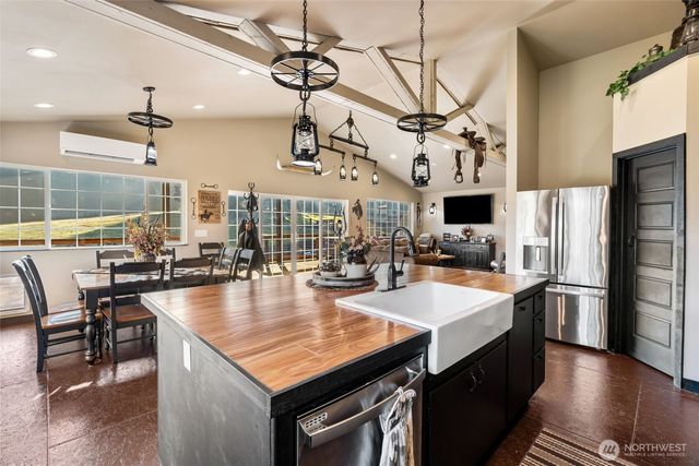 120 Gold Creek Place, Chehalis, WA 98532